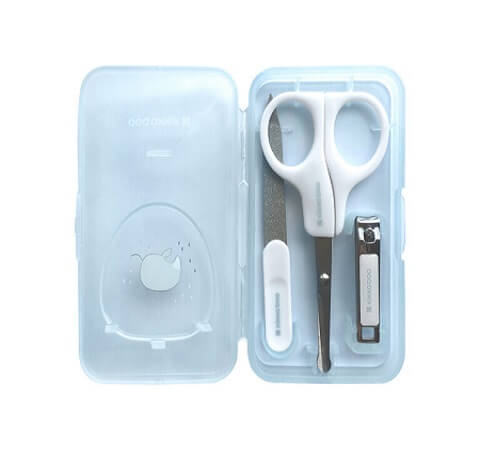 Ножички, нокторезачки и хигиенни комплекти