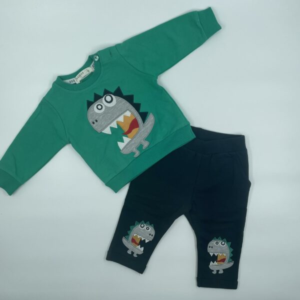 BREEZE Динозавър със страшни зъби