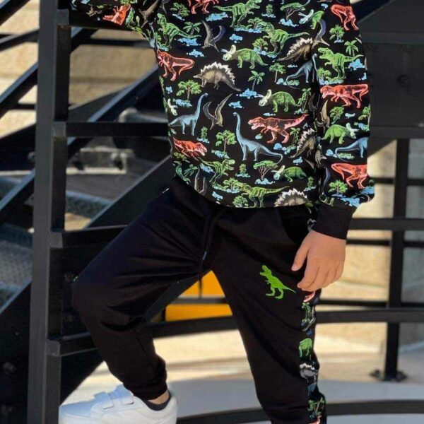 Комплект с динозаври