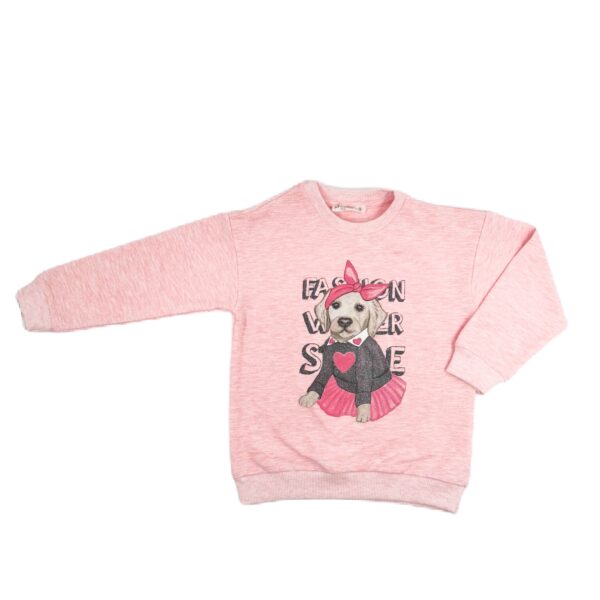 Куче с дрешки