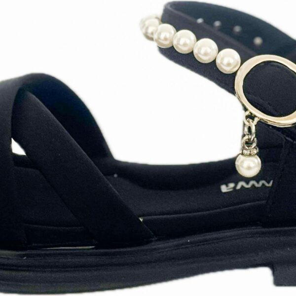 Детски сандали за момиче с перлички