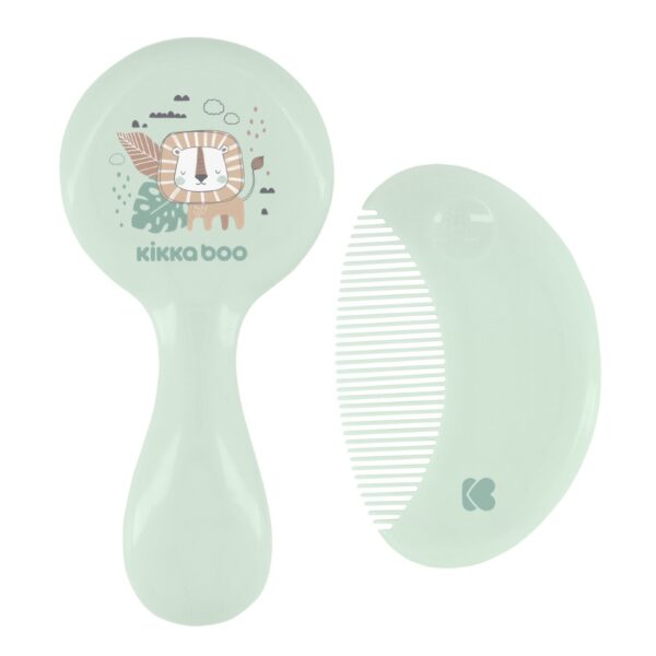 подходящи за ежедневна грижа;• Четка с естествен косъм;• Подходящ за деца от 0+ месеца;• Без BPA. Размери:- Четка: 6.5x3.5x14.2 см / Гребен: 6.5x0.8x10 см / 0.07 кг- Опаковка: 2x16.7x21.9 см / 0.10 кг- Вътрешен кашон: 33x27x11.5 см / 1.1 кг / 12 бр/вътрешен кашон- Кашон: 56x34.5x37.5 см / 7.1 кг / 72 бр/кашон 