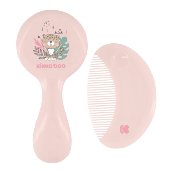 подходящи за ежедневна грижа;• Четка с естествен косъм;• Подходящ за деца от 0+ месеца;• Без BPA. Размери:- Четка: 6.5x3.5x14.2 см / Гребен: 6.5x0.8x10 см / 0.07 кг- Опаковка: 2x16.7x21.9 см / 0.10 кг- Вътрешен кашон: 33x27x11.5 см / 1.1 кг / 12 бр/вътрешен кашон- Кашон: 56x34.5x37.5 см / 7.1 кг / 72 бр/кашон 