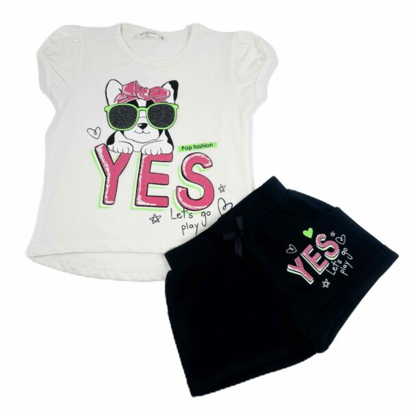 Детска тениска с кутре и къси панталони