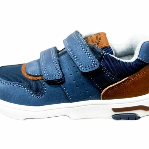 ъмно сини стилни маратонки за момче