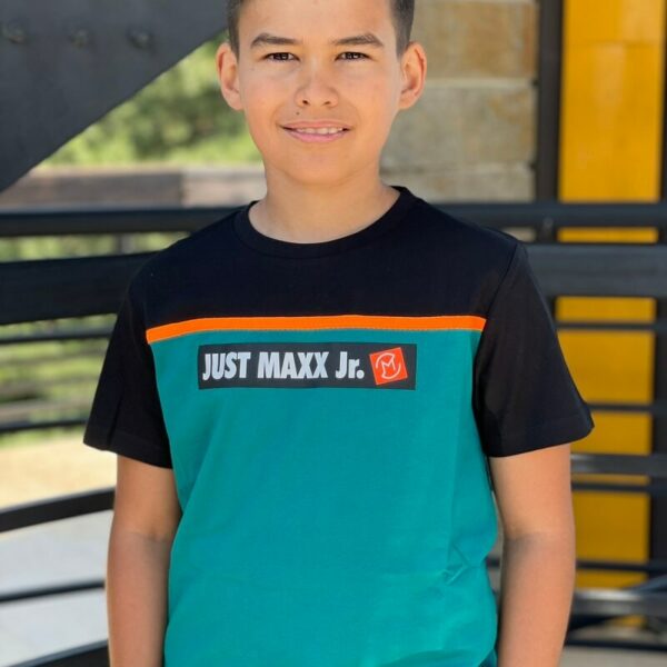 тениска в зелено 1