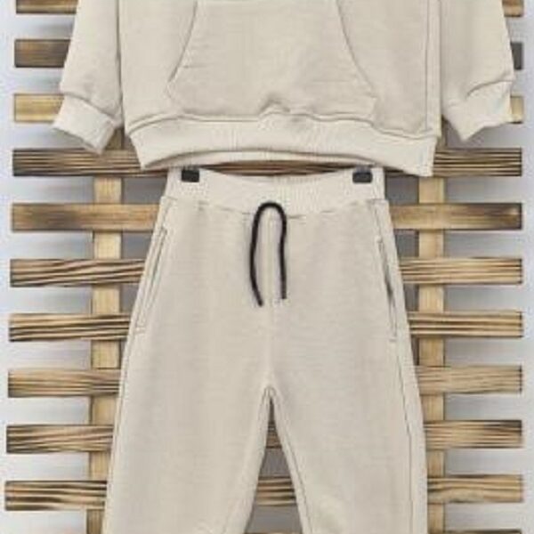 Mackays бежов комплект