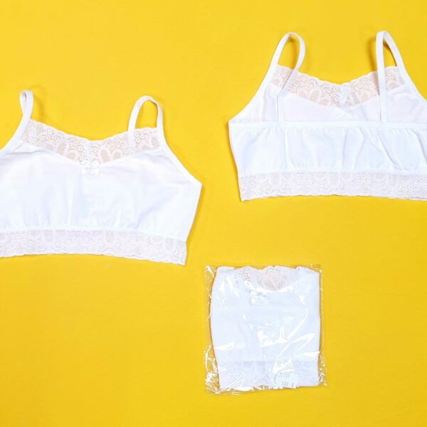 Бюстие бяло с дантела Венера